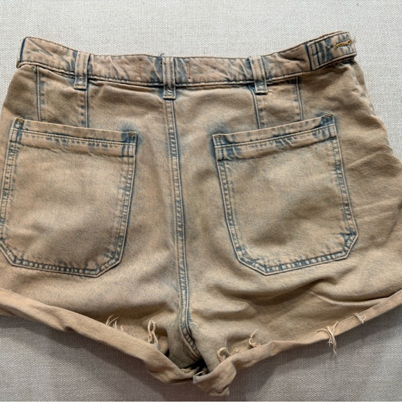 Free People Tan Jean Shorts with Denim Fabric and Contrasting Stitching 31 - Picture 3 of 6